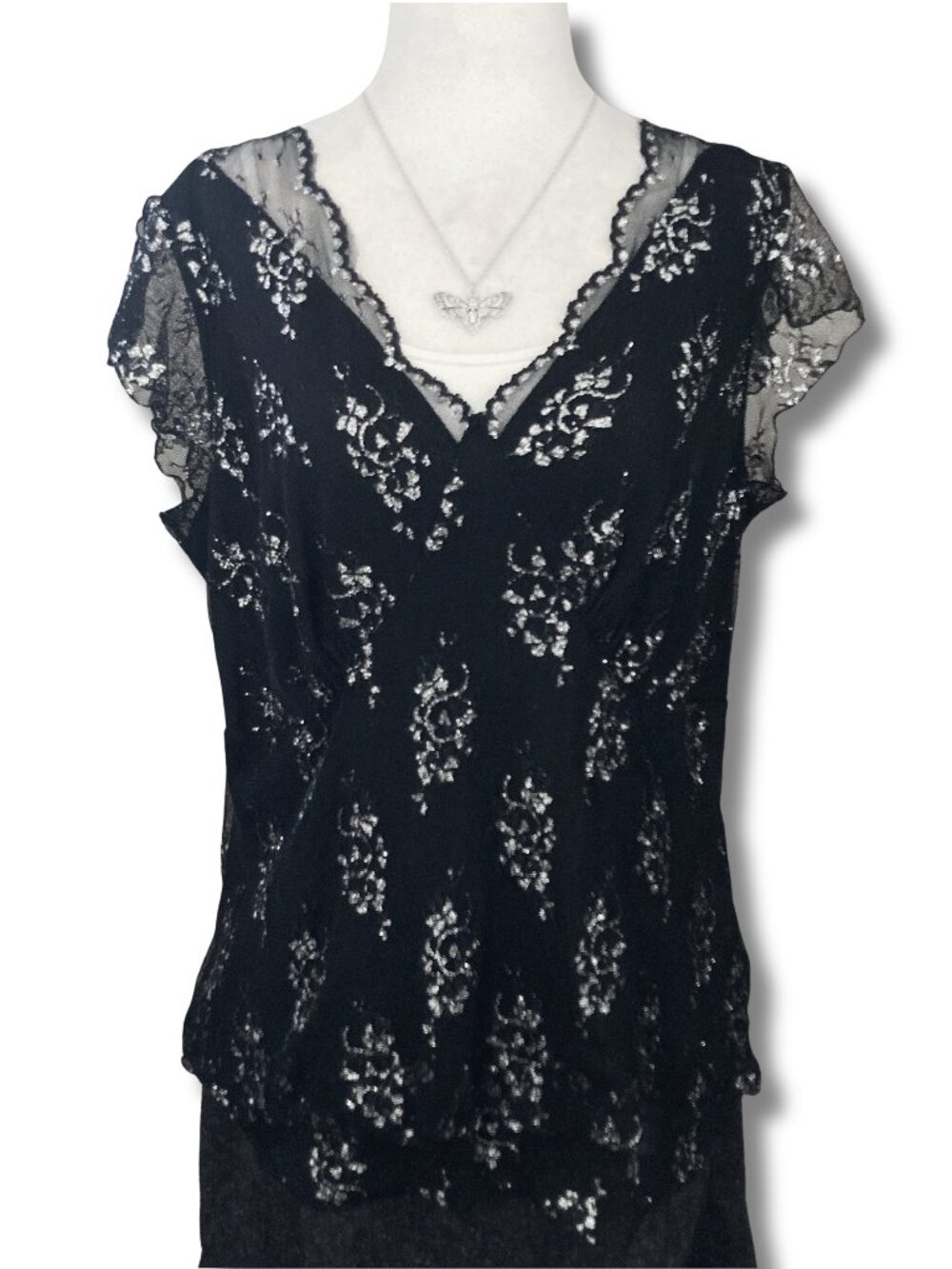 MXM Vintage plus-size black silver floral lace short flutter sleeve top XL 1X